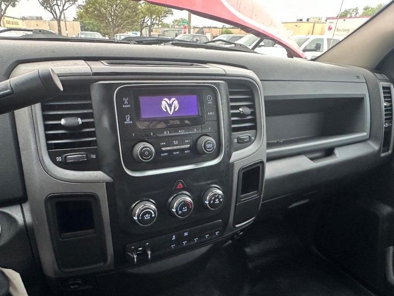 Ram 3500 Chassis Cab Vehicle Full-screen Gallery Image 28