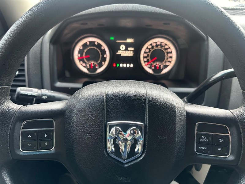 Ram 3500 Chassis Cab Vehicle Full-screen Gallery Image 33