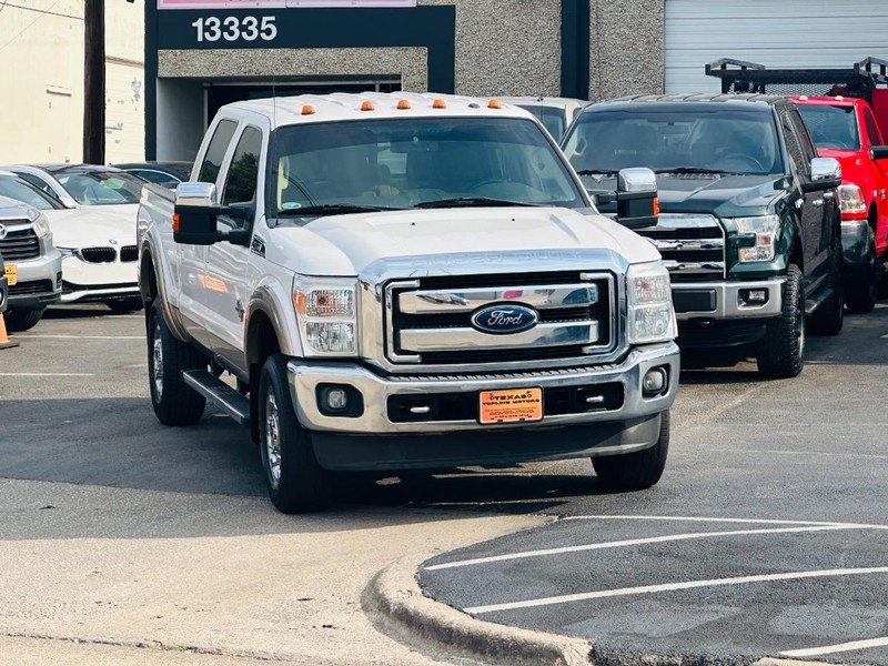 Ford Super Duty F-350 SRW Vehicle Full-screen Gallery Image 29