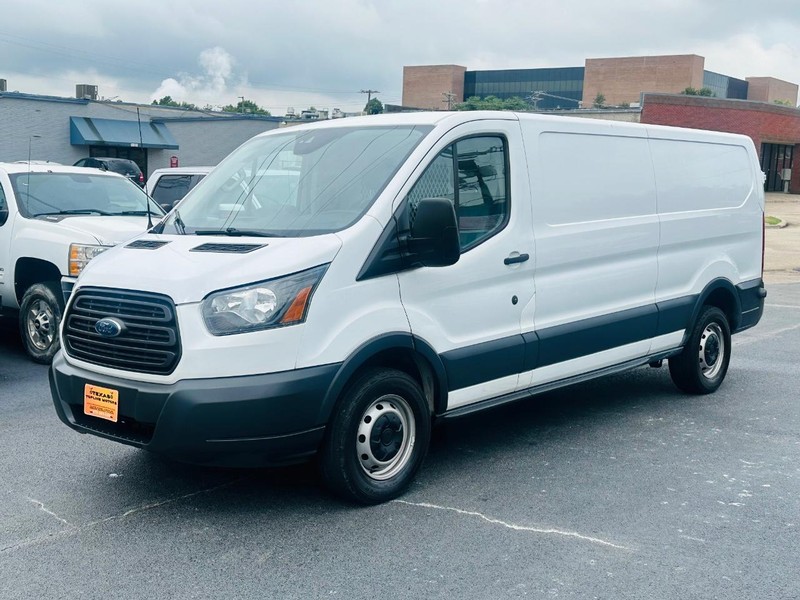 Ford Transit Van Vehicle Full-screen Gallery Image 02