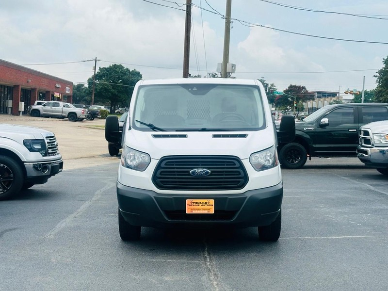 Ford Transit Van Vehicle Full-screen Gallery Image 04