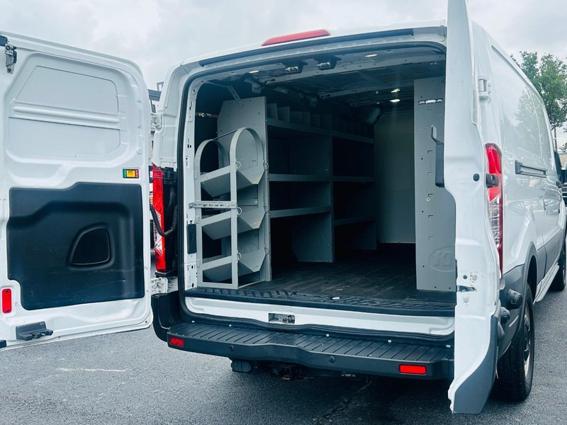 Ford Transit Van Vehicle Full-screen Gallery Image 13