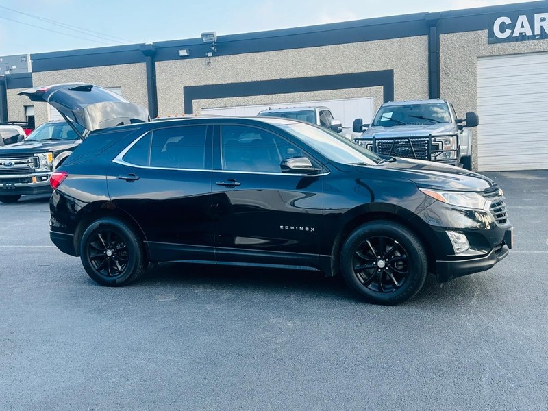 Chevrolet Equinox Vehicle Full-screen Gallery Image 15