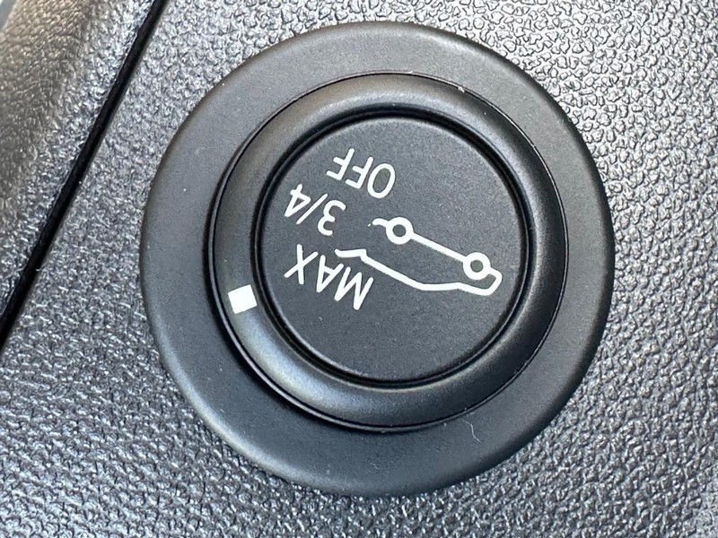 Chevrolet Equinox Vehicle Full-screen Gallery Image 33