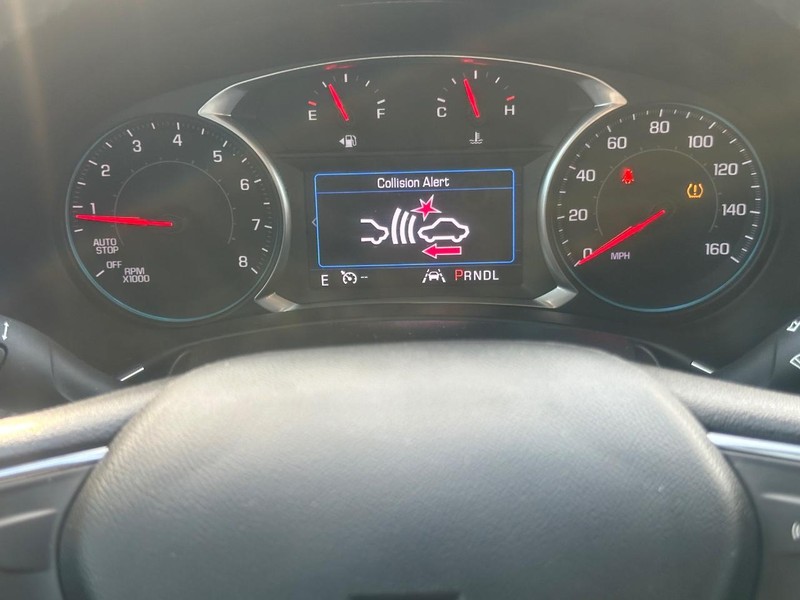 Chevrolet Equinox Vehicle Full-screen Gallery Image 34