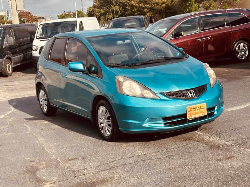 Honda Fit Vehicle Full-screen Gallery Image 3