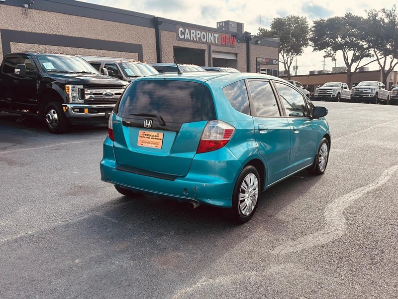 Honda Fit Vehicle Full-screen Gallery Image 9