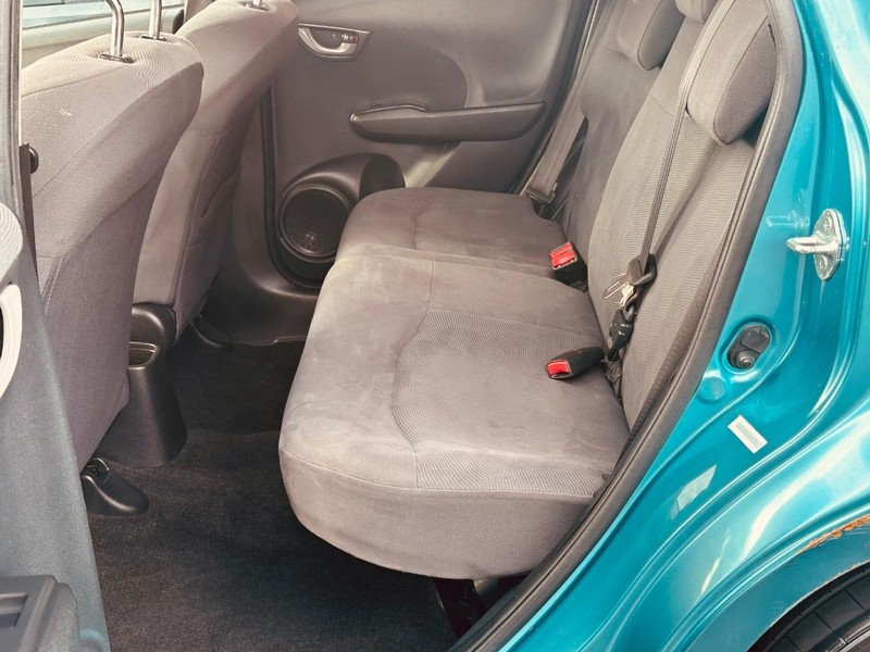 Honda Fit Vehicle Full-screen Gallery Image 15