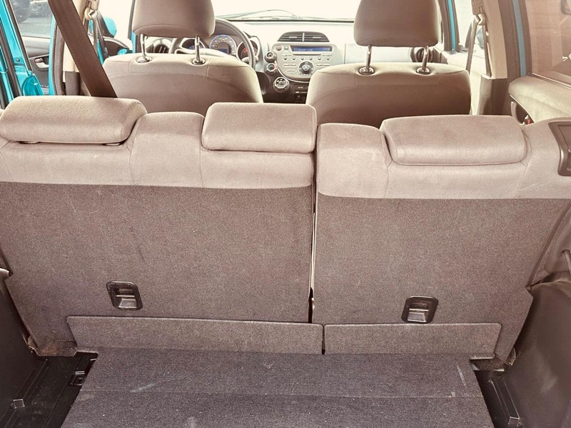 Honda Fit Vehicle Full-screen Gallery Image 17