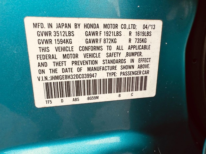 Honda Fit Vehicle Full-screen Gallery Image 22