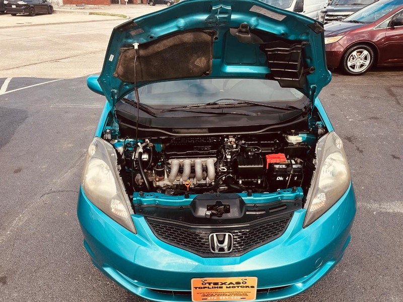 Honda Fit Vehicle Full-screen Gallery Image 23