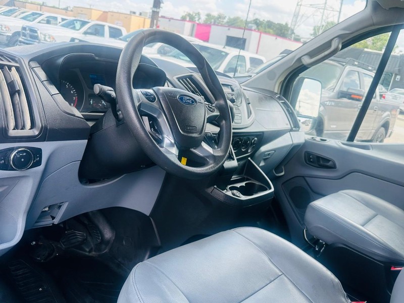 Ford Transit Van Vehicle Full-screen Gallery Image 10