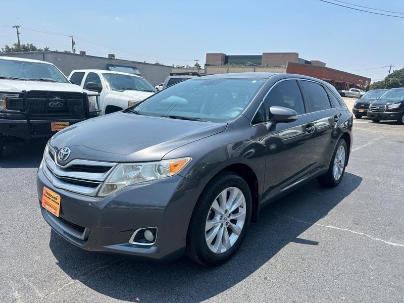 Toyota Venza Vehicle Full-screen Gallery Image 6