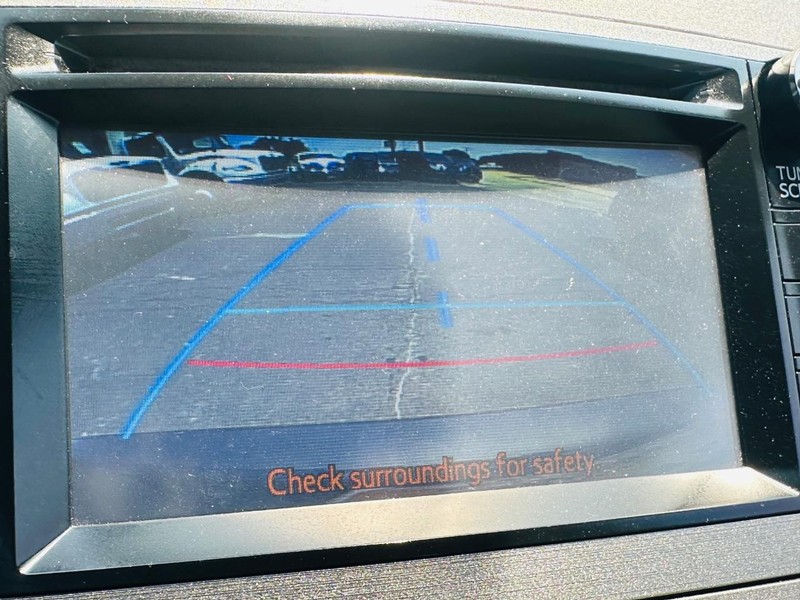 Toyota Venza Vehicle Full-screen Gallery Image 26