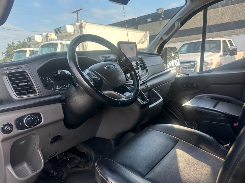 Ford Transit Cargo Van Vehicle Full-screen Gallery Image 17