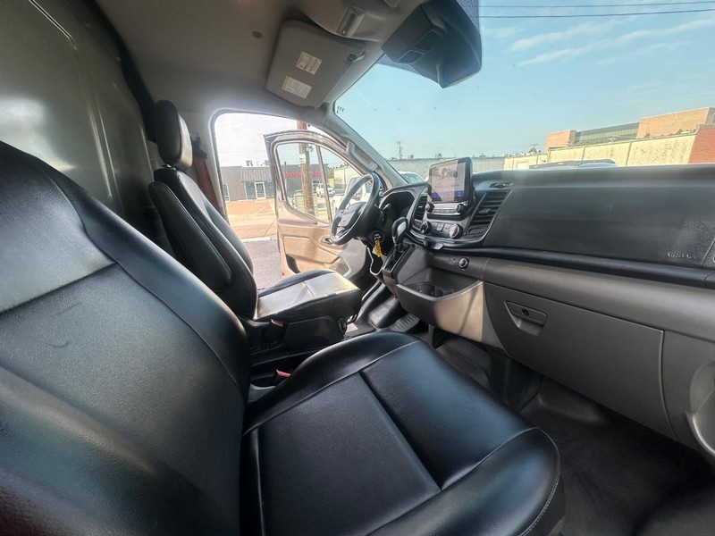 Ford Transit Cargo Van Vehicle Full-screen Gallery Image 22