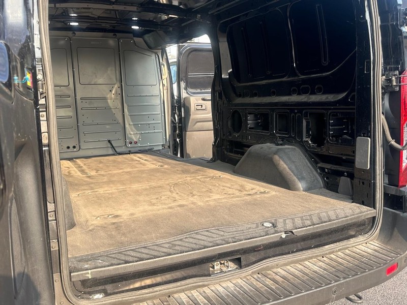 Ford Transit Cargo Van Vehicle Full-screen Gallery Image 25