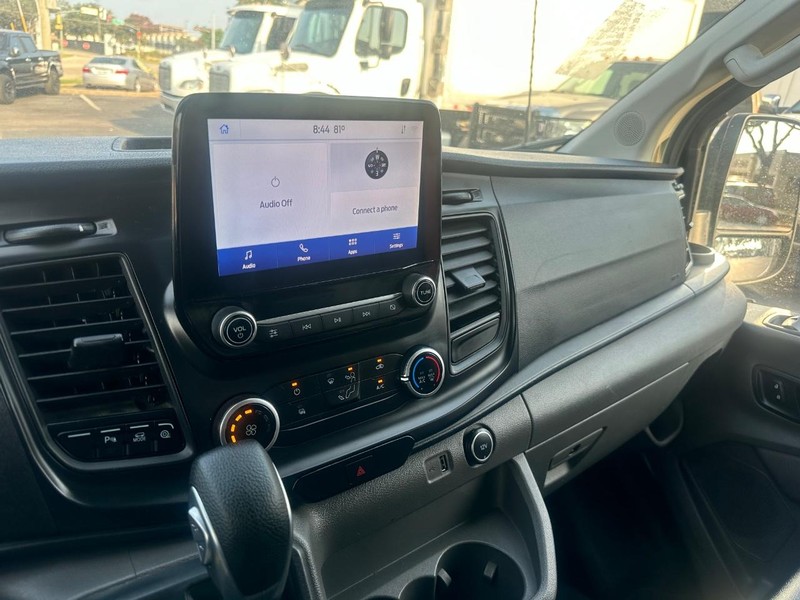 Ford Transit Cargo Van Vehicle Full-screen Gallery Image 26