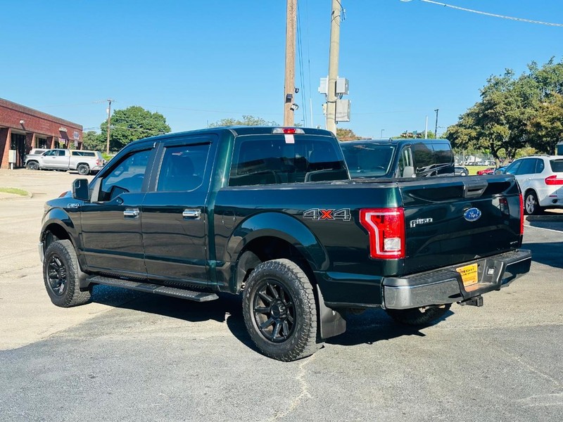 Ford F-150 Vehicle Full-screen Gallery Image 11