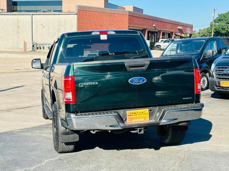 Ford F-150 Vehicle Full-screen Gallery Image 12