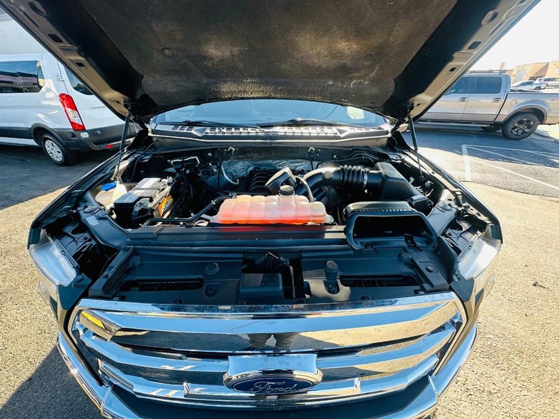 Ford F-150 Vehicle Full-screen Gallery Image 37