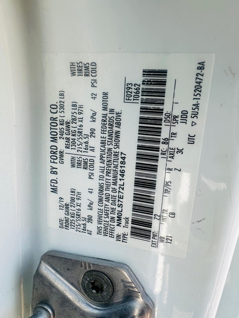 Ford Transit Connect Van Vehicle Full-screen Gallery Image 22