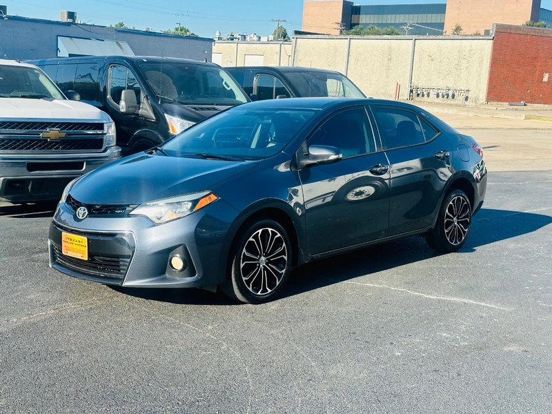 Toyota Corolla Vehicle Full-screen Gallery Image 07