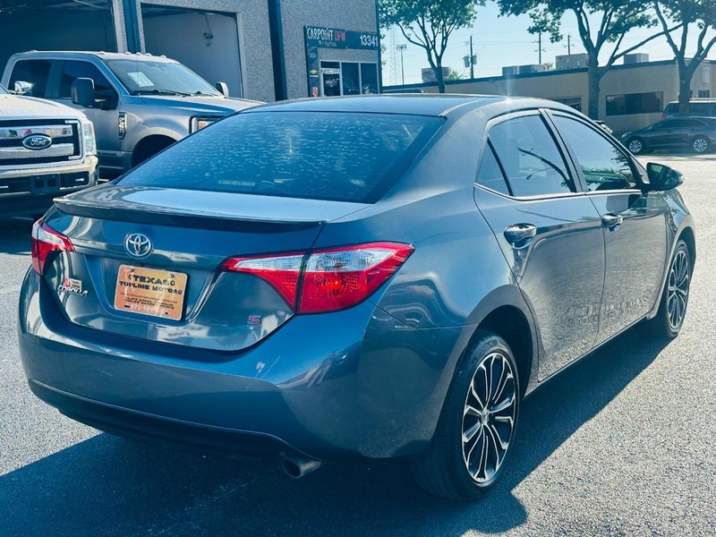 Toyota Corolla Vehicle Full-screen Gallery Image 09