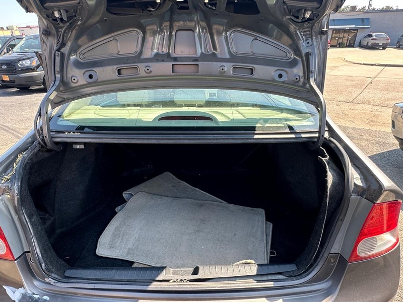 Honda Civic Sedan Vehicle Full-screen Gallery Image 15