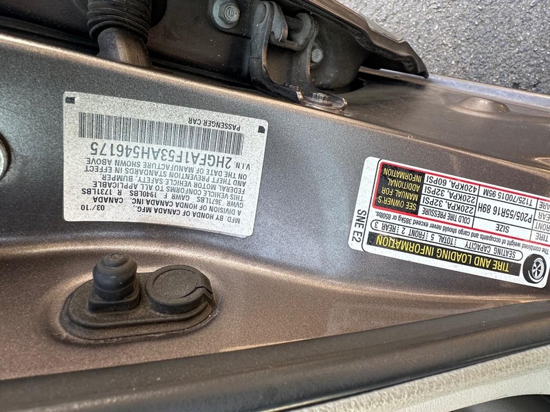 Honda Civic Sedan Vehicle Full-screen Gallery Image 16