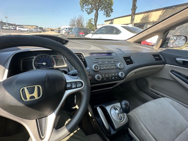 Honda Civic Sedan Vehicle Full-screen Gallery Image 19