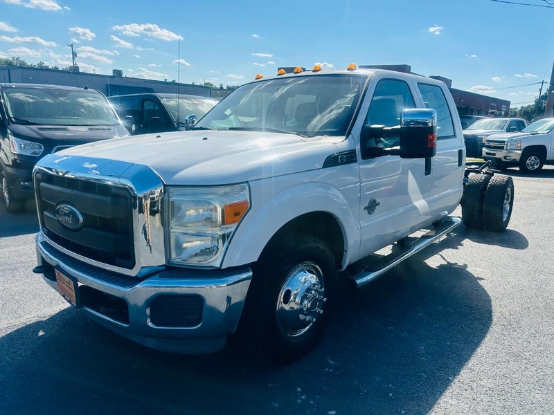 2012 Ford F-350 XLT photo 9