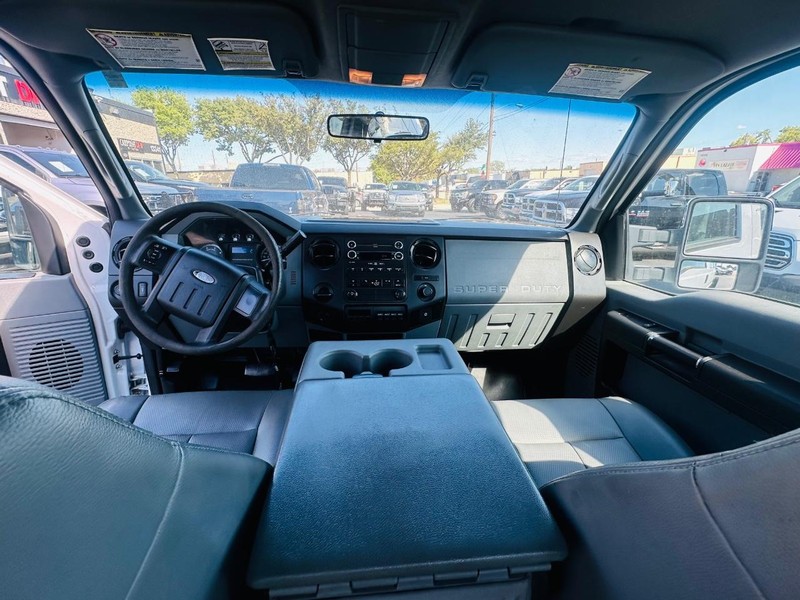 2012 Ford F-350 XLT photo 17