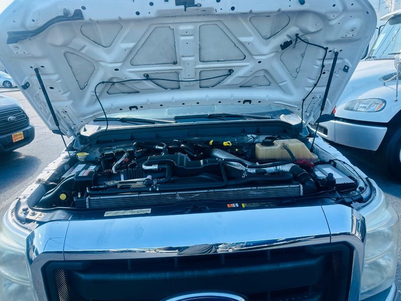 2012 Ford F-350 XLT photo 23