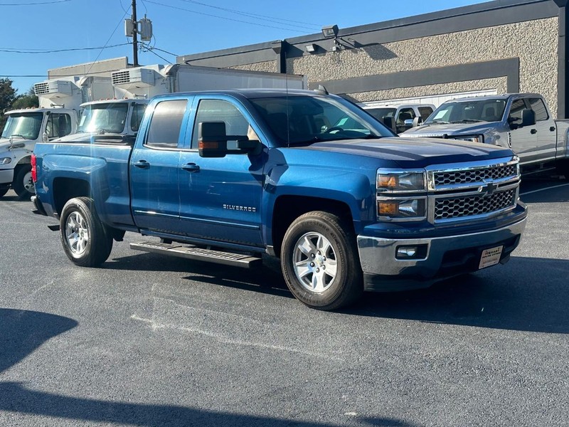 Chevrolet Silverado 1500 Vehicle Full-screen Gallery Image 2
