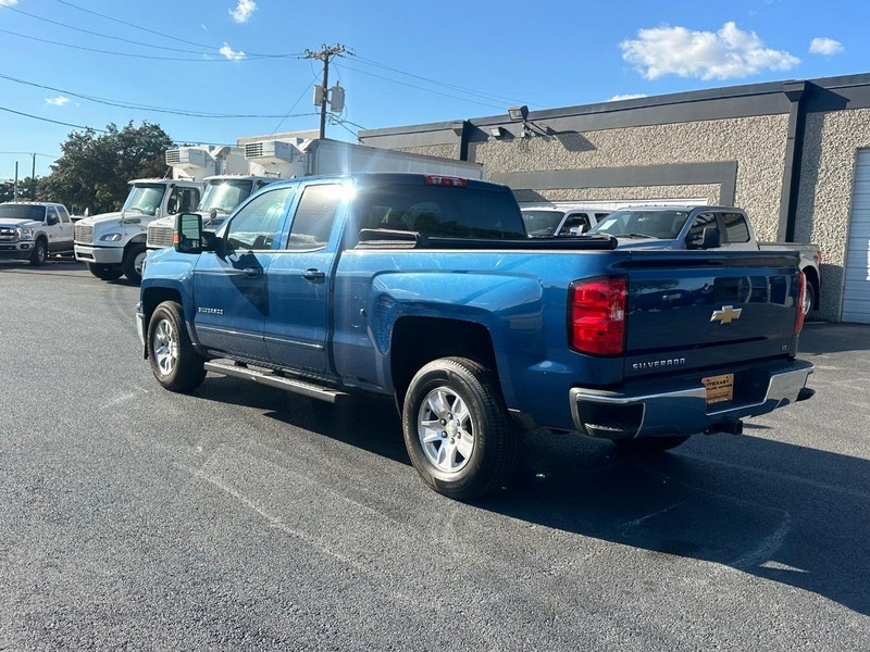 Chevrolet Silverado 1500 Vehicle Full-screen Gallery Image 8