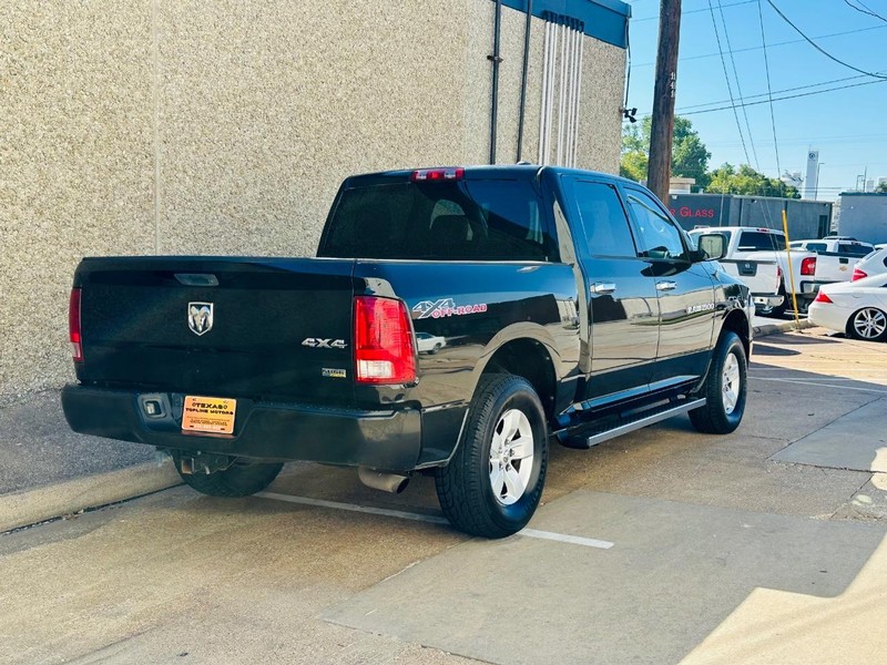 Ram 1500 Vehicle Full-screen Gallery Image 14