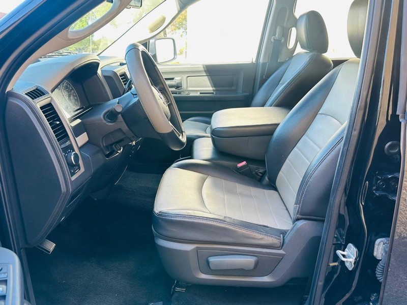 Ram 1500 Vehicle Full-screen Gallery Image 15