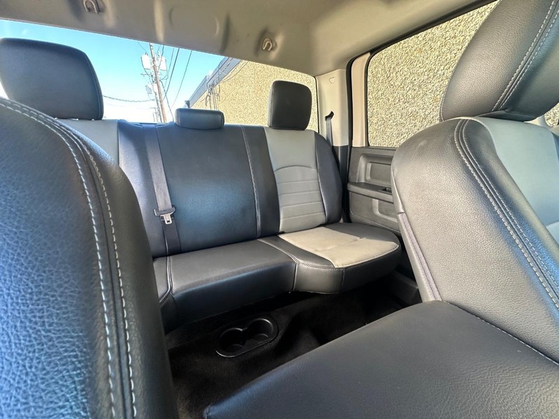 Ram 1500 Vehicle Full-screen Gallery Image 23