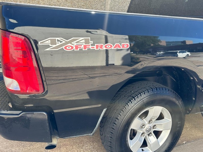 Ram 1500 Vehicle Full-screen Gallery Image 25