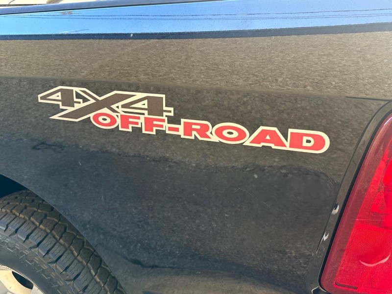 Ram 1500 Vehicle Full-screen Gallery Image 26