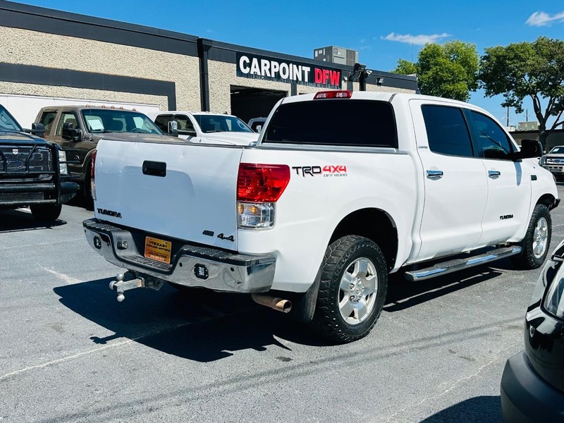 Toyota Tundra 4WD Truck Vehicle Full-screen Gallery Image 15