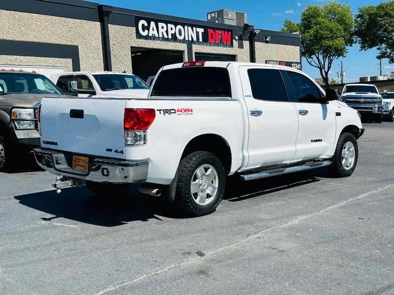 Toyota Tundra 4WD Truck Vehicle Full-screen Gallery Image 18