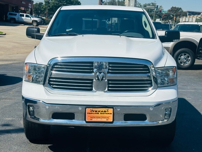 Ram 1500 Vehicle Full-screen Gallery Image 4