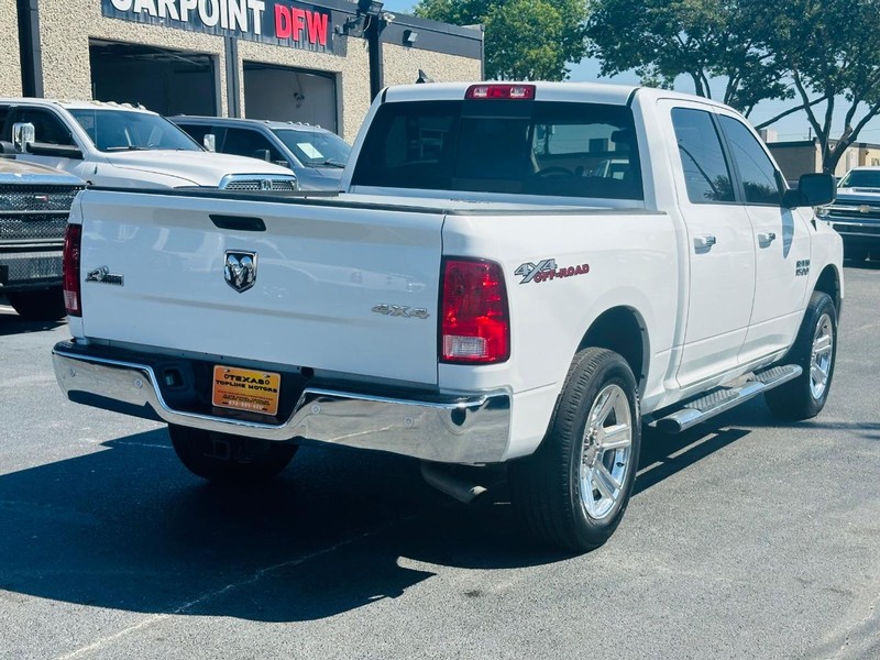 Ram 1500 Vehicle Full-screen Gallery Image 9