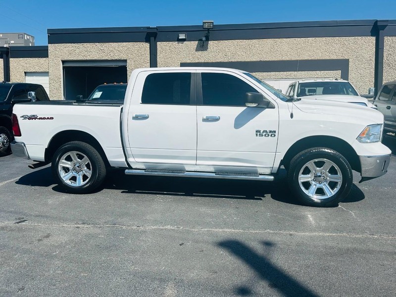 Ram 1500 Vehicle Full-screen Gallery Image 12