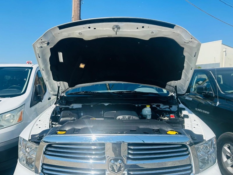 Ram 1500 Vehicle Full-screen Gallery Image 29