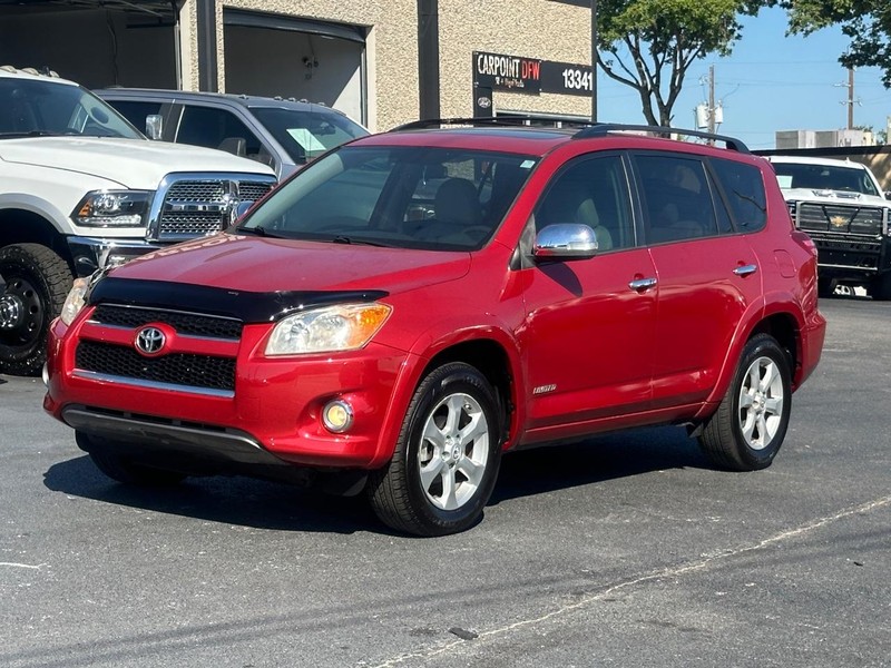 Toyota RAV4 Vehicle Full-screen Gallery Image 10