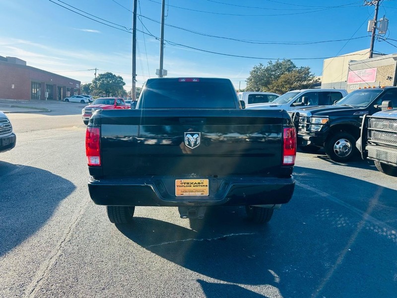 Ram 2500 Vehicle Full-screen Gallery Image 27