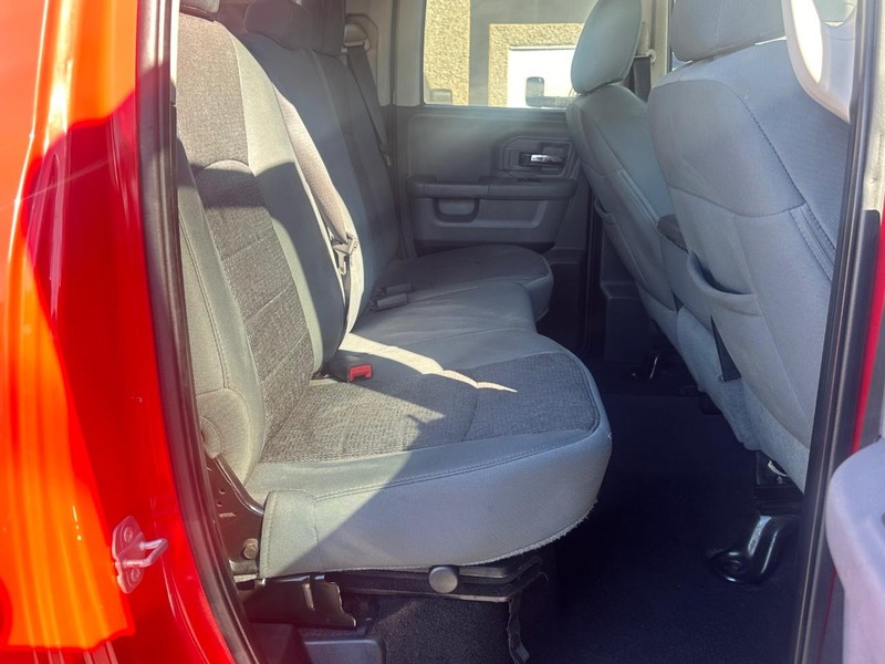 Ram 1500 Vehicle Full-screen Gallery Image 23